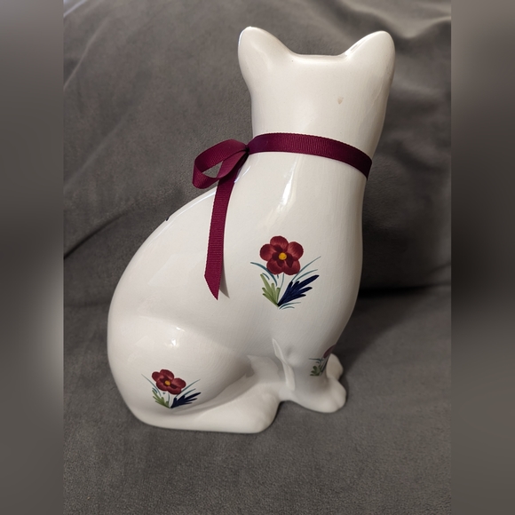 Elpa Alcobaca Portugal White Ceramic Painted Spring Flowers Blue Jewel Eyes Cat - Picture 3 of 8